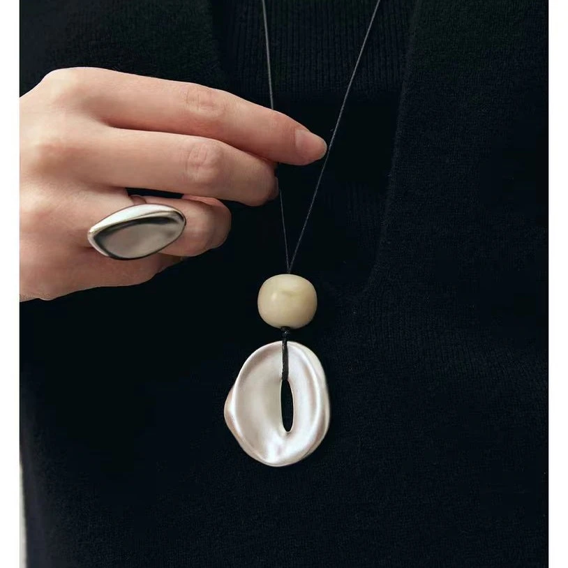 铜合金项链 新款挂坠项链长款白色长颈链高级简约配饰轻奢项链