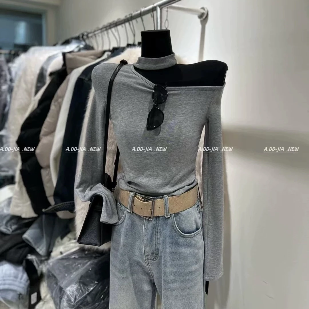 2024秋季新款韩版性感显瘦挂脖设计感长袖T恤打底衫露肩辣妹上衣