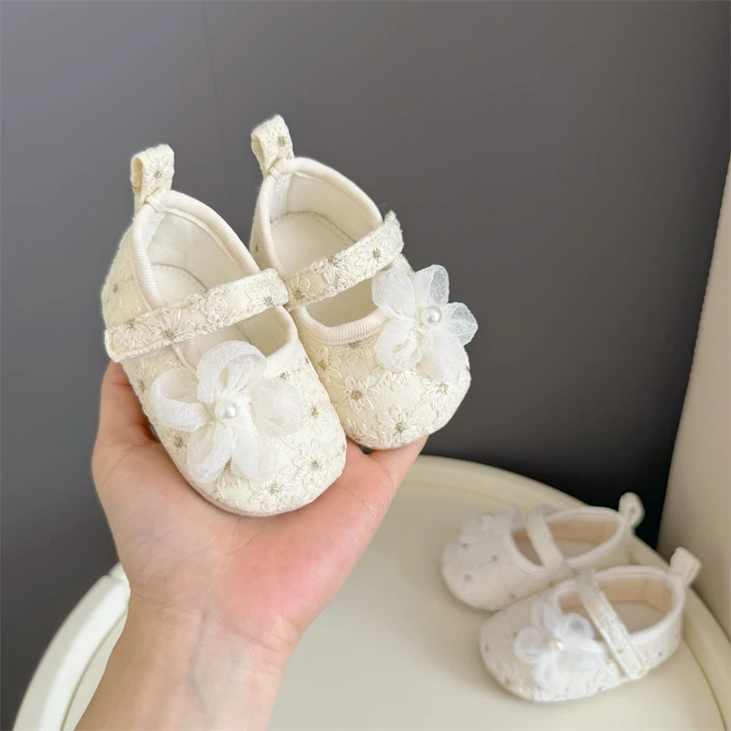 春秋女宝宝学步鞋0一1岁婴儿学步鞋软底3-6-12月幼儿棉布公主单鞋