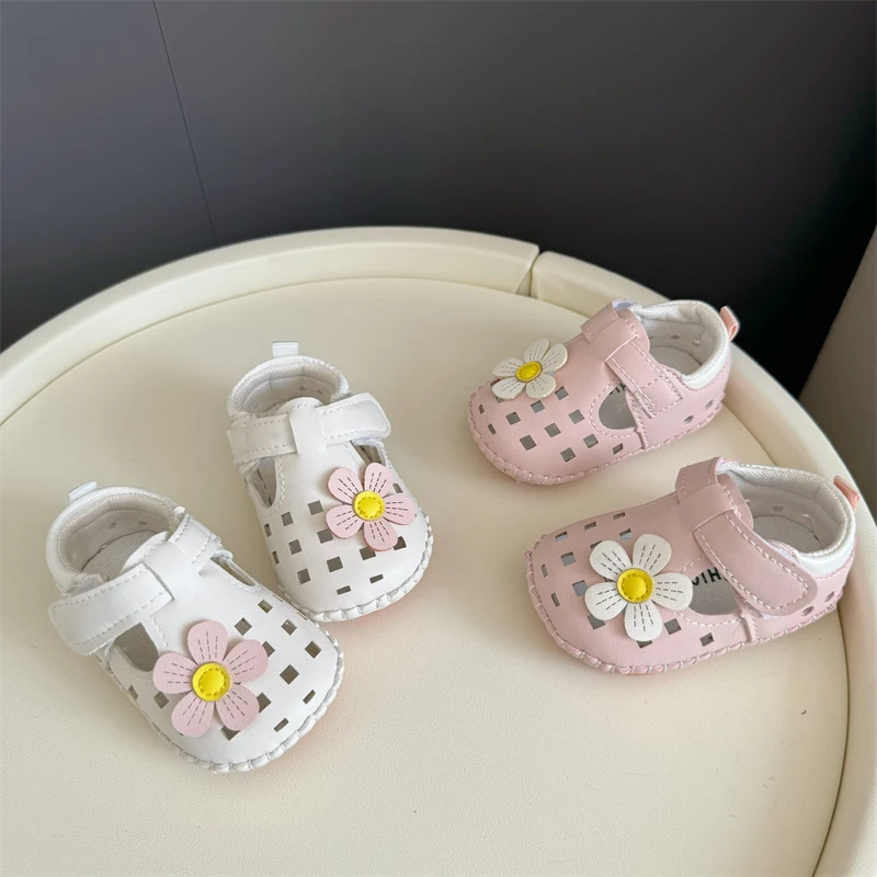 夏季0-1岁女宝宝公主鞋软底防滑0-6-12个月婴幼儿镂空学步凉鞋