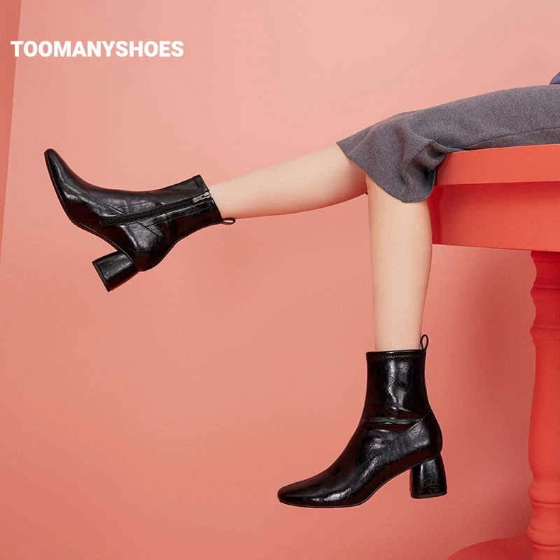 Toomanyshoes短靴子悄声呢喃百搭纯色气质方头英伦风高跟烟筒靴