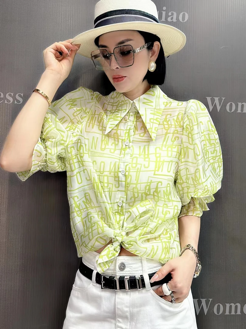 迷巧时尚新款显瘦气质休闲绿色夏季小众印花设计感泡泡袖衬衫