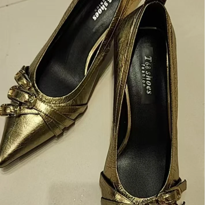 迷巧时尚新款气质舒适百搭女士细跟高跟尖头跟鞋子