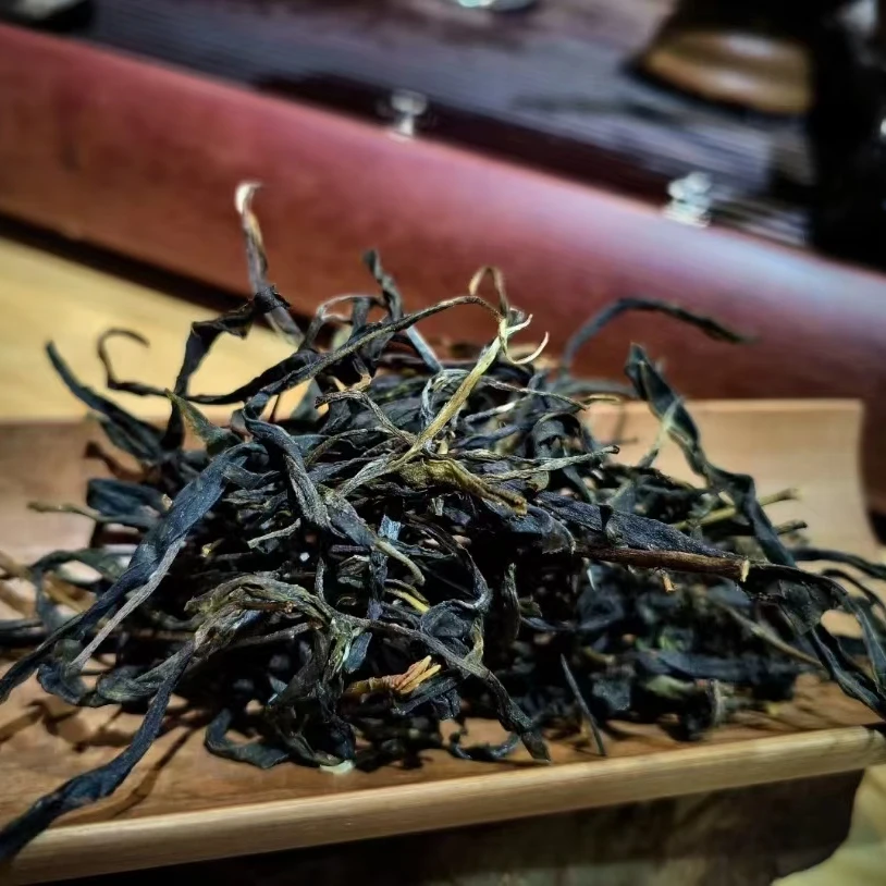 2024年小荒田古树普洱生茶散料  LXH