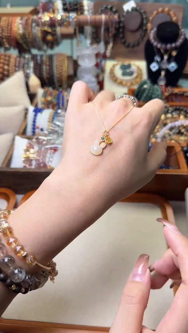 【闪购商品】和田玉颈饰银S925镶嵌w24，和田玉兔子项链 多样性发一