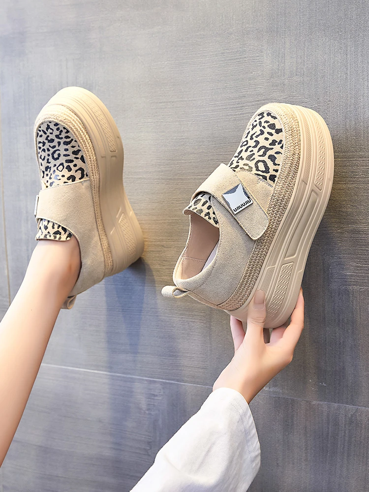 增高8.5cm显脚小时尚休闲鞋女2024春季新款运动鞋厚底增高女鞋