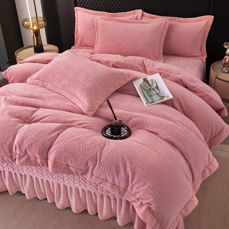 新款加厚雕花牛奶绒四件套床盖款加绒双面加棉水晶绒加棉冬季