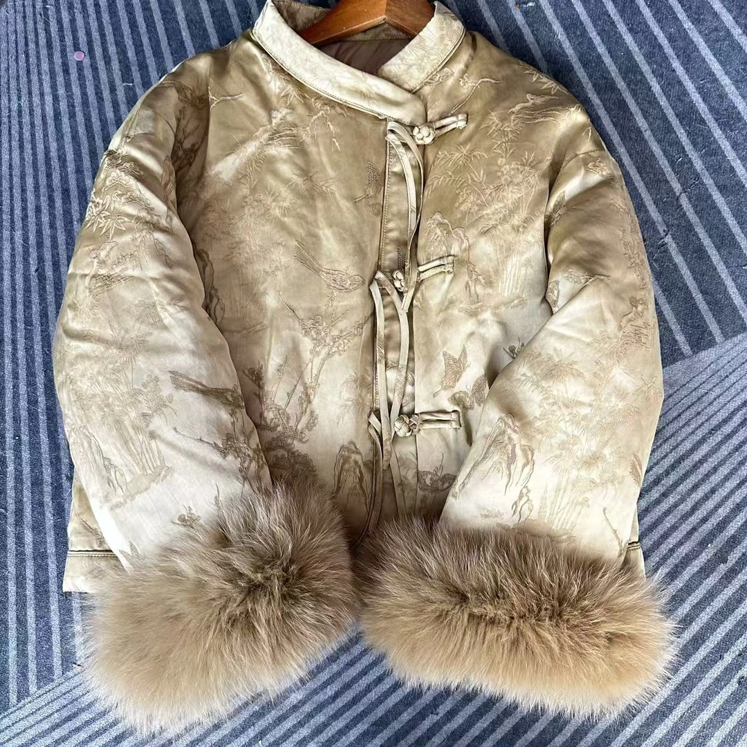 2024新款狐狸毛袖口女短款年轻高级感刺绣羽绒服外套