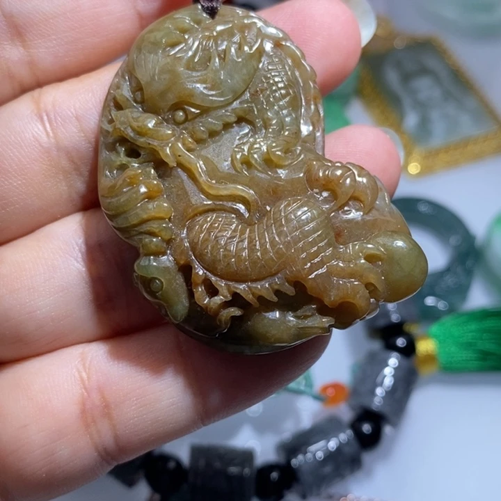 翡翠颈饰未镶嵌保真天然A货翡翠
