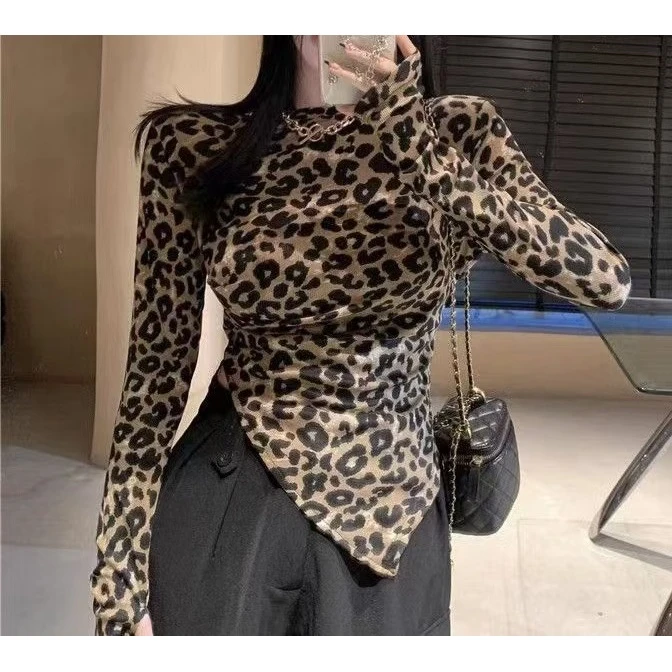 【老四推荐】豹纹印花短款上衣女辣妹气质修身不规则长袖T恤87153