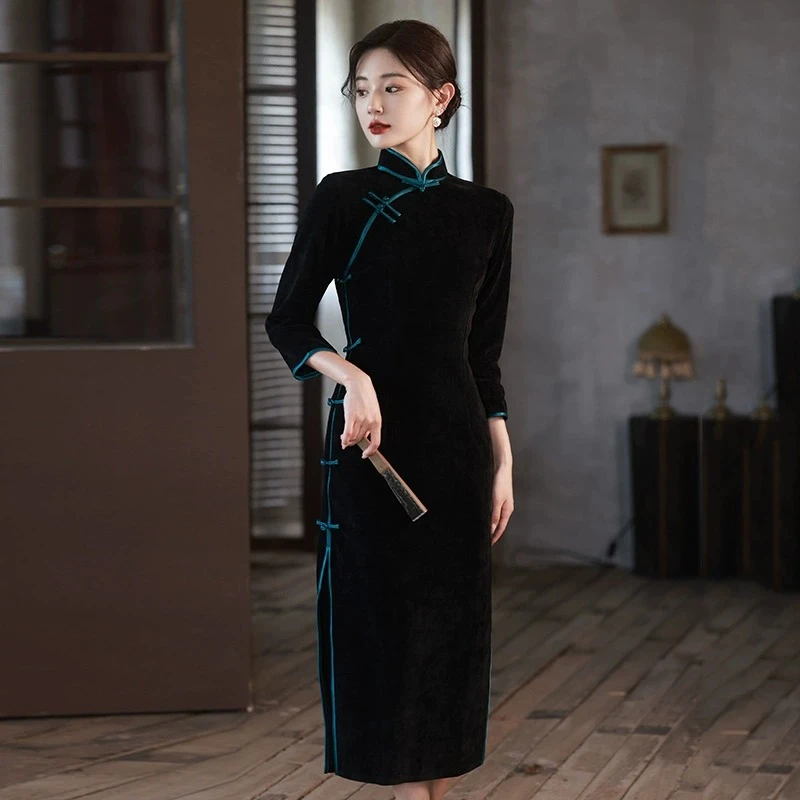 黑色长款改良旗袍新款2024新款秋装年轻款女复古中长袖气质走秀款