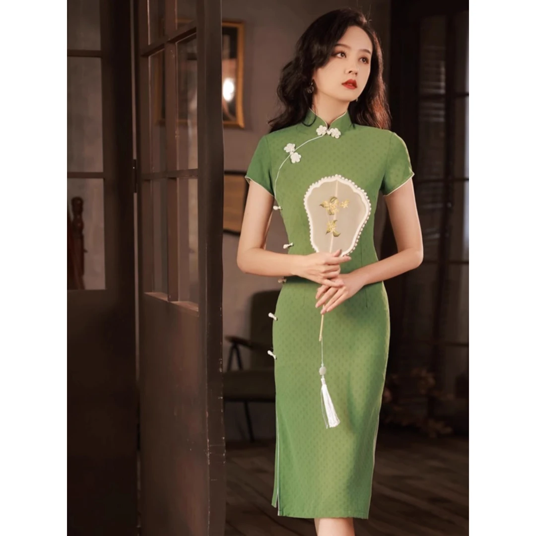 小个子绿色中式旗袍夏年轻款少女显瘦中长款旗袍优雅民国修身日常