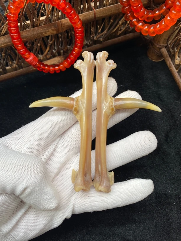 鸡爪骨，鸡蹬子钥匙扣挂件，下单带油配饰手套