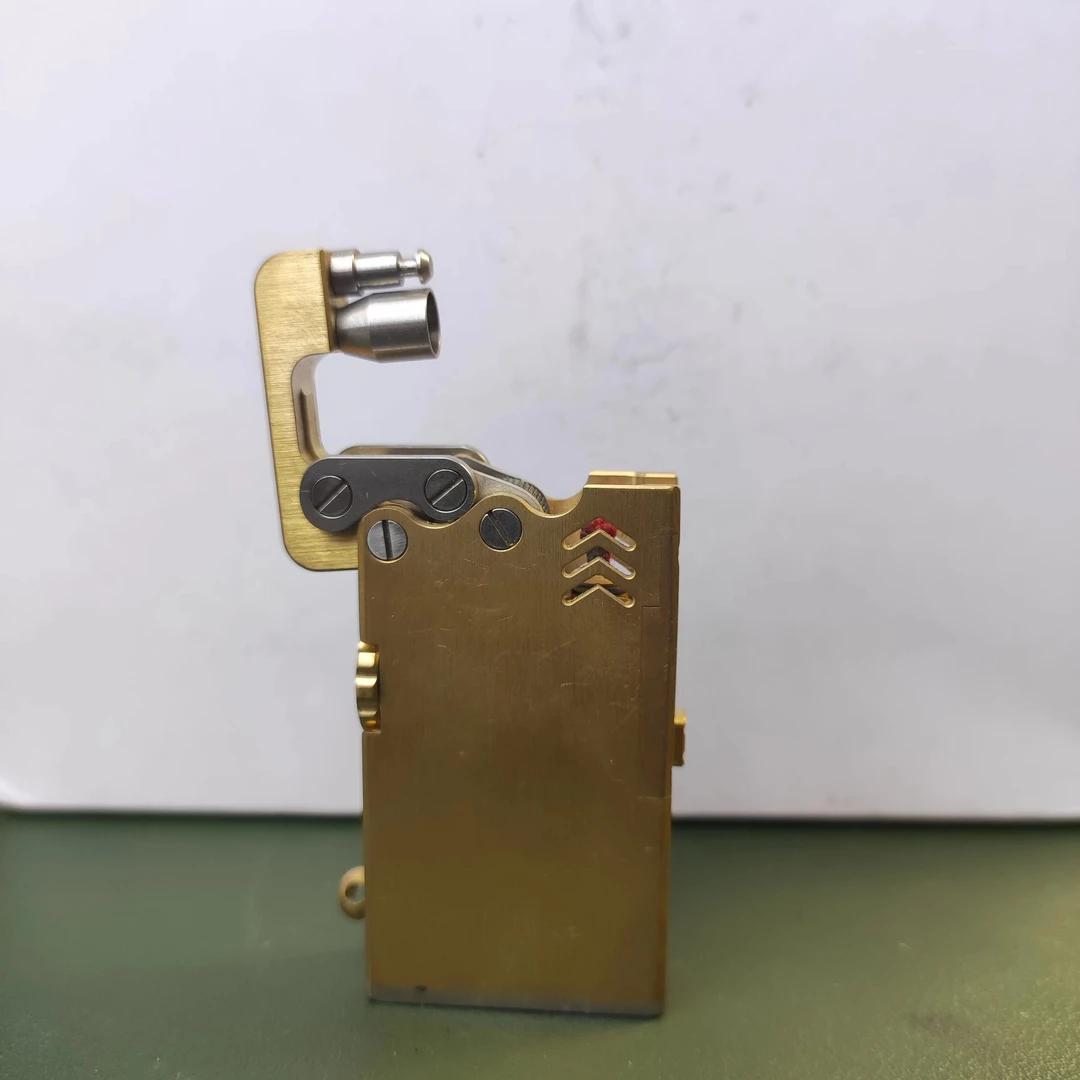 纯铜龙蛇机弹射手工一键弹射创意点火打火机