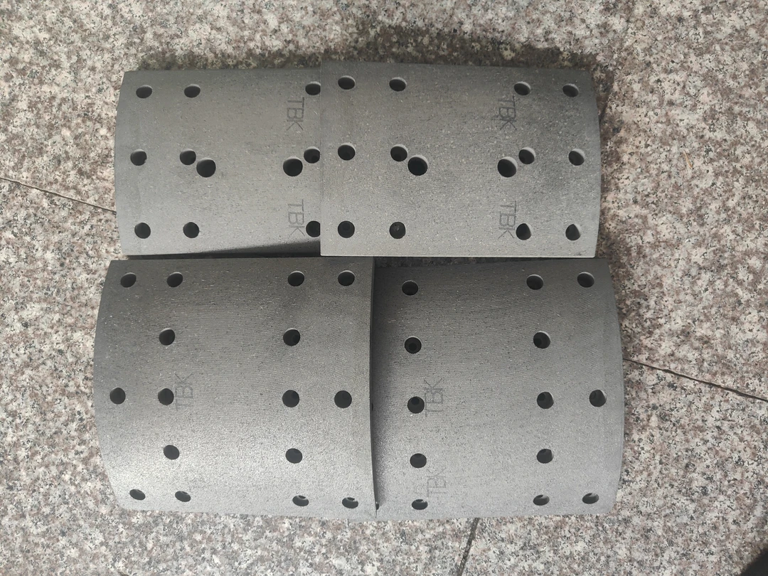 原厂特必克刹车片 型号A0E 一个轮带钉