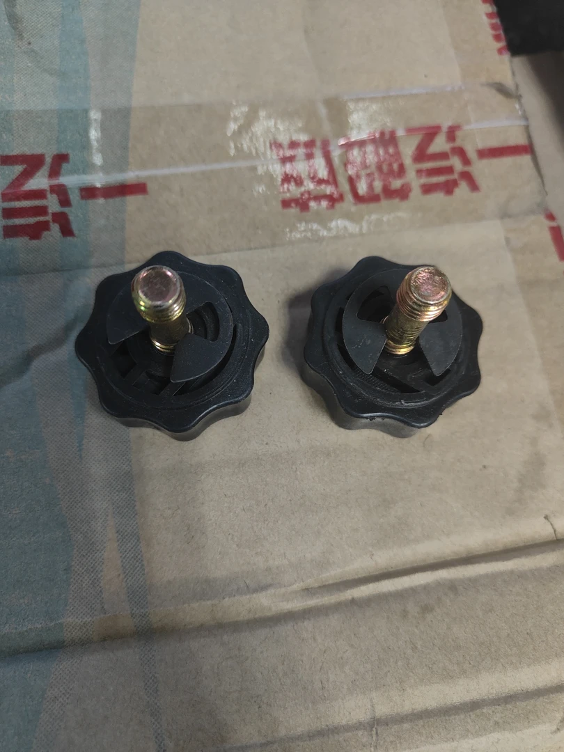 原厂电瓶盖螺丝 拍一发二