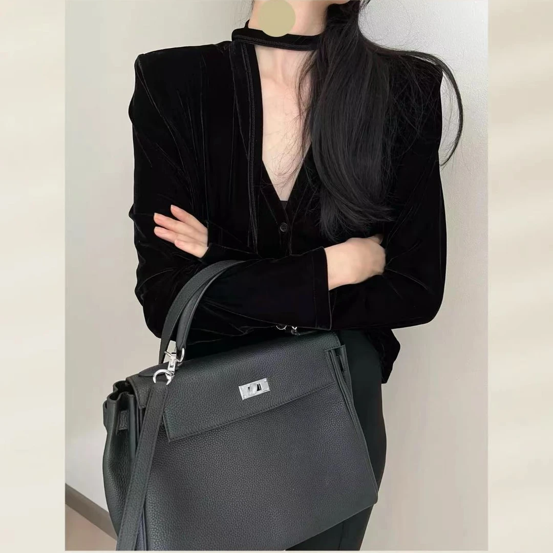 YS服饰●黑色丝绒垫肩长袖开衫女2024春季新款修身显瘦上衣