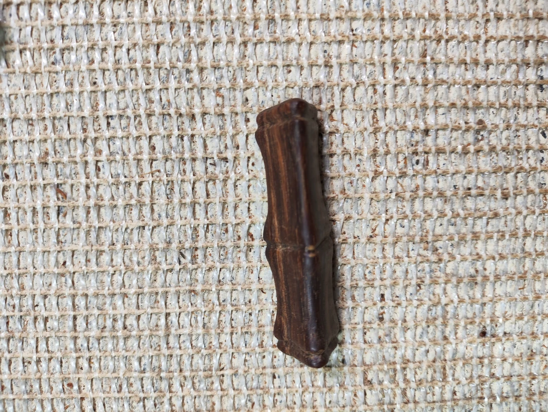 巴布亚新几内亚贡木把件