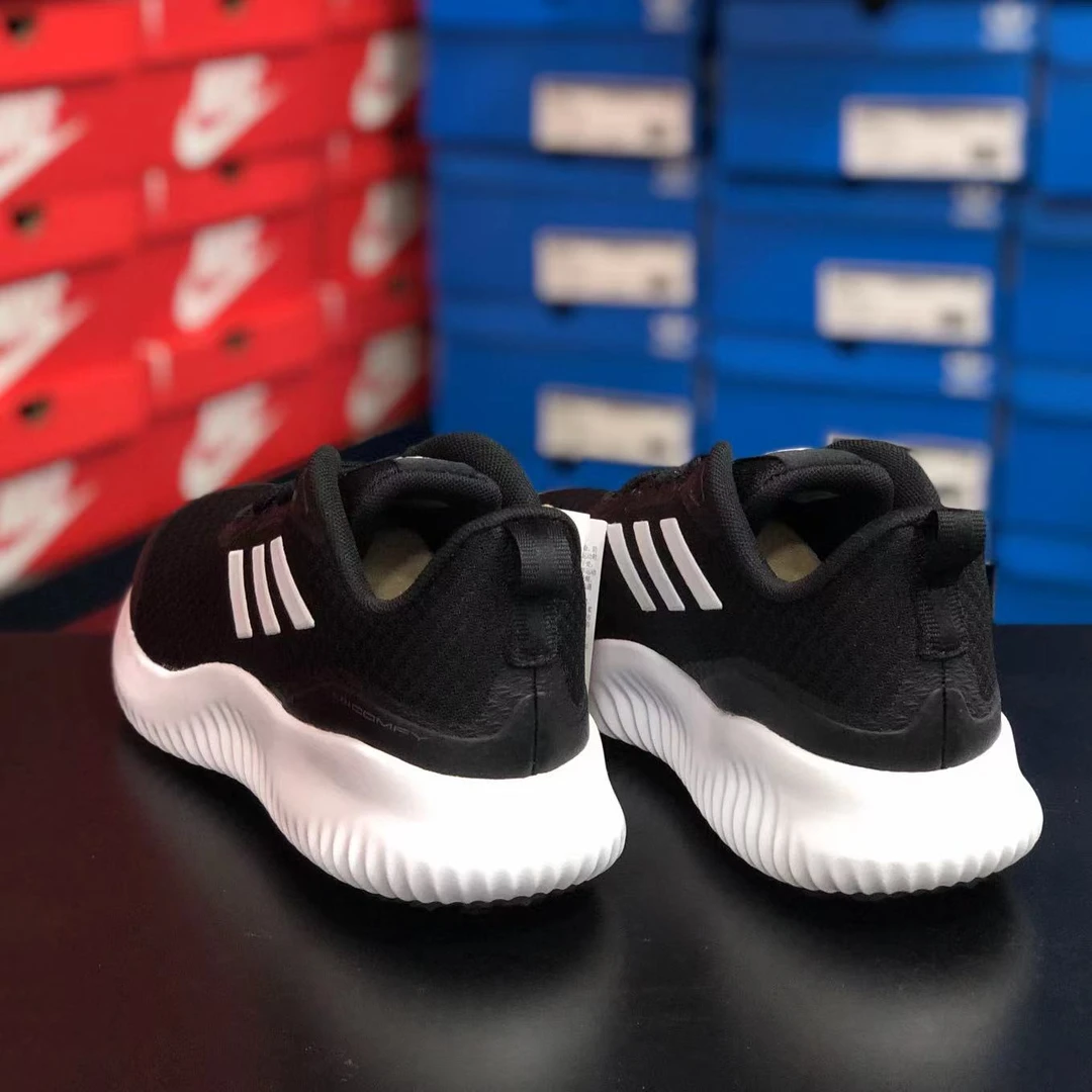 adidas阿迪达斯男子ALPHACOMFY阿尔法网面运动训练跑步鞋ID0350