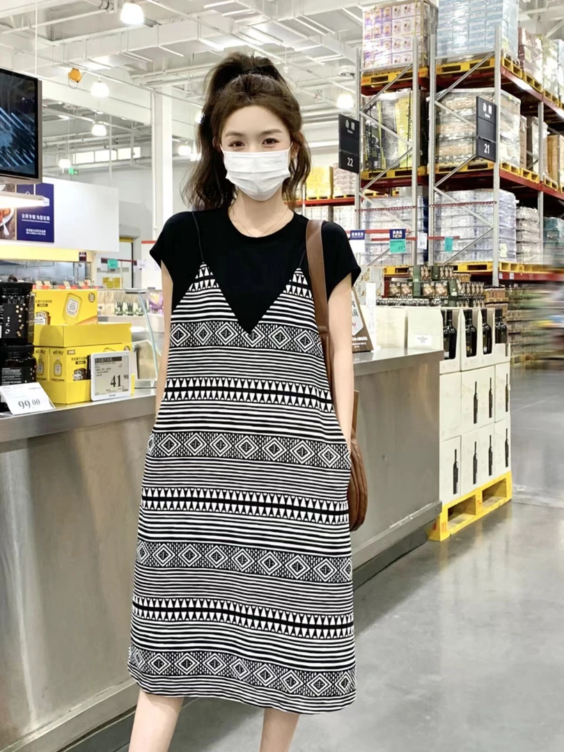 假两件条纹拼接连衣裙夏季女2024新款韩系设计感休闲中长款T恤裙
