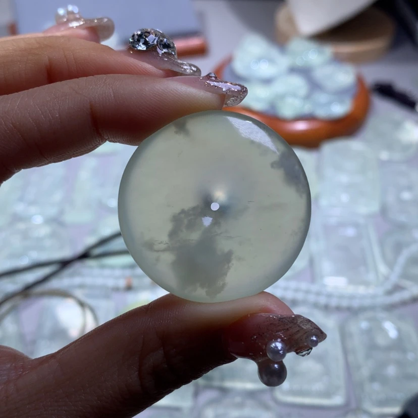 【闪购商品】蛇纹石玉颈饰未镶嵌k**g