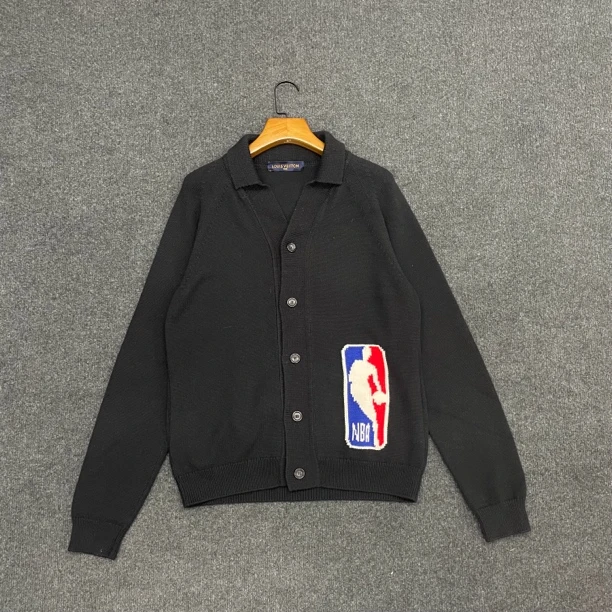 LouisVuitton路易威登/联名NBA针织外套/99新/尺码M/公价1.6W
