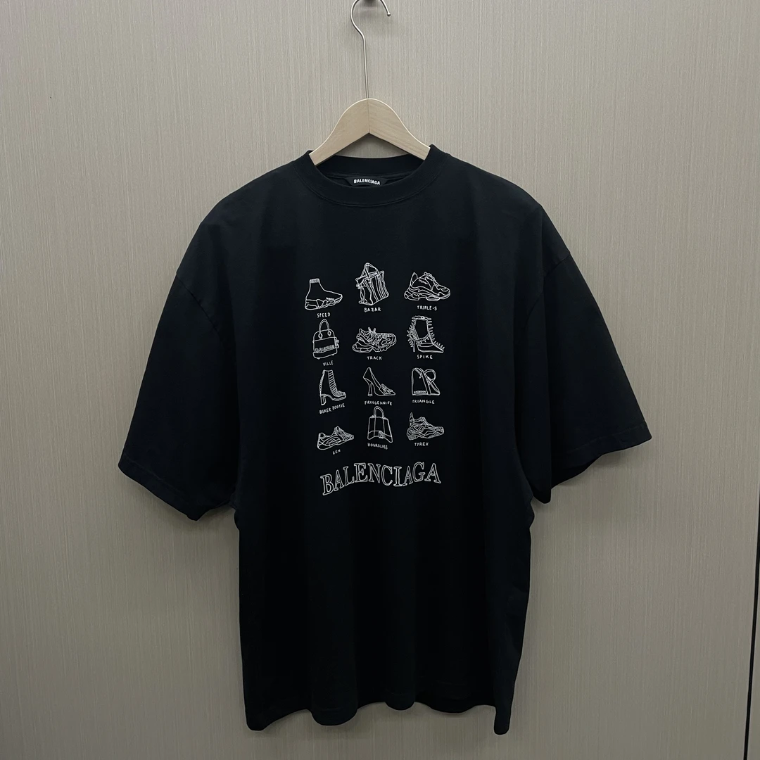 Balenciaga 巴黎世家/设计单品蝙蝠印花短袖/尺码XS/成色9.9新