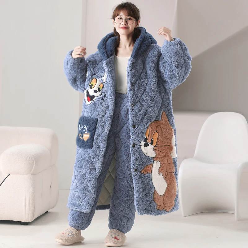 大码睡衣女冬季200斤胖mm珊瑚绒套装加绒加厚睡袍三层夹棉家居服