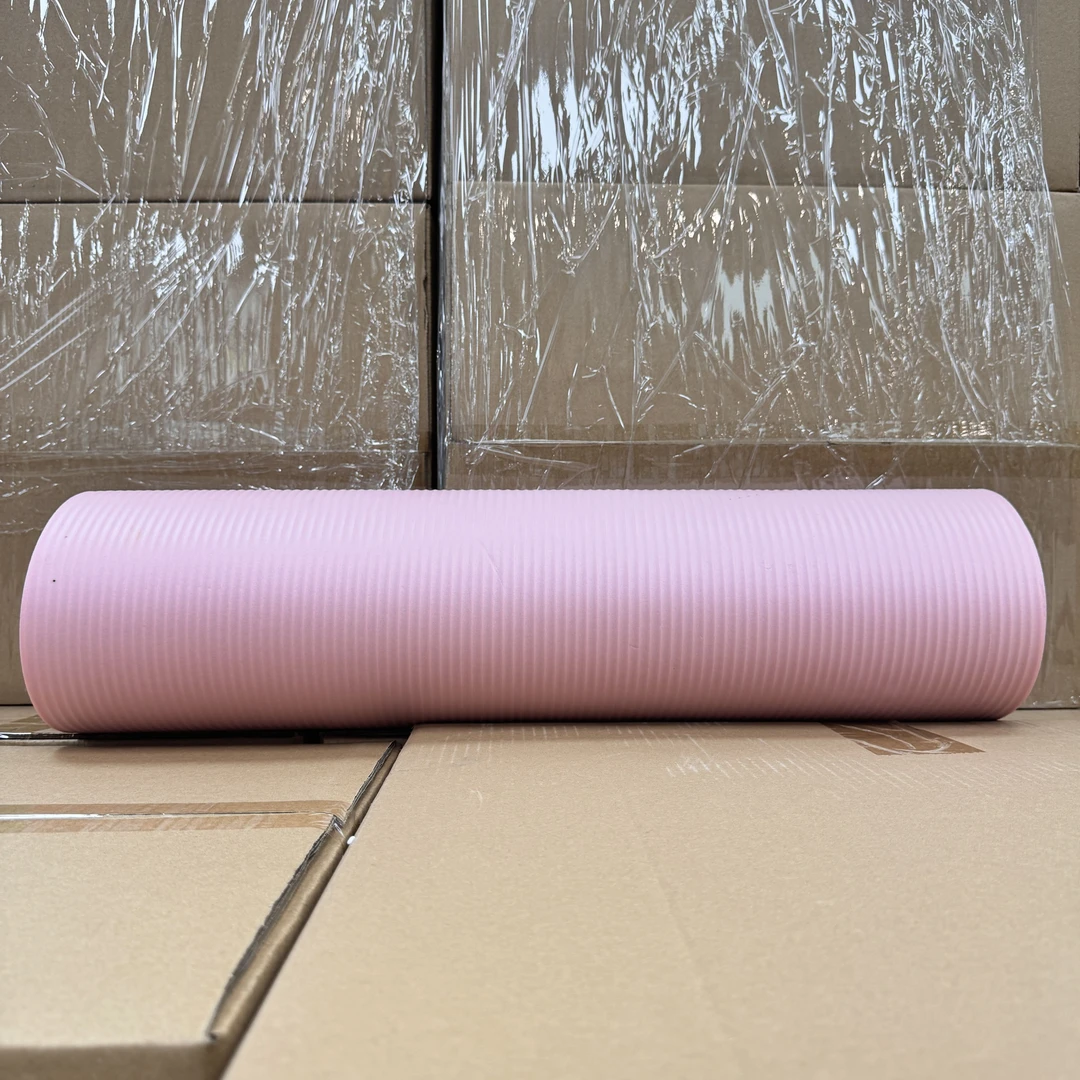 大张的瑜伽垫【颜色随机】