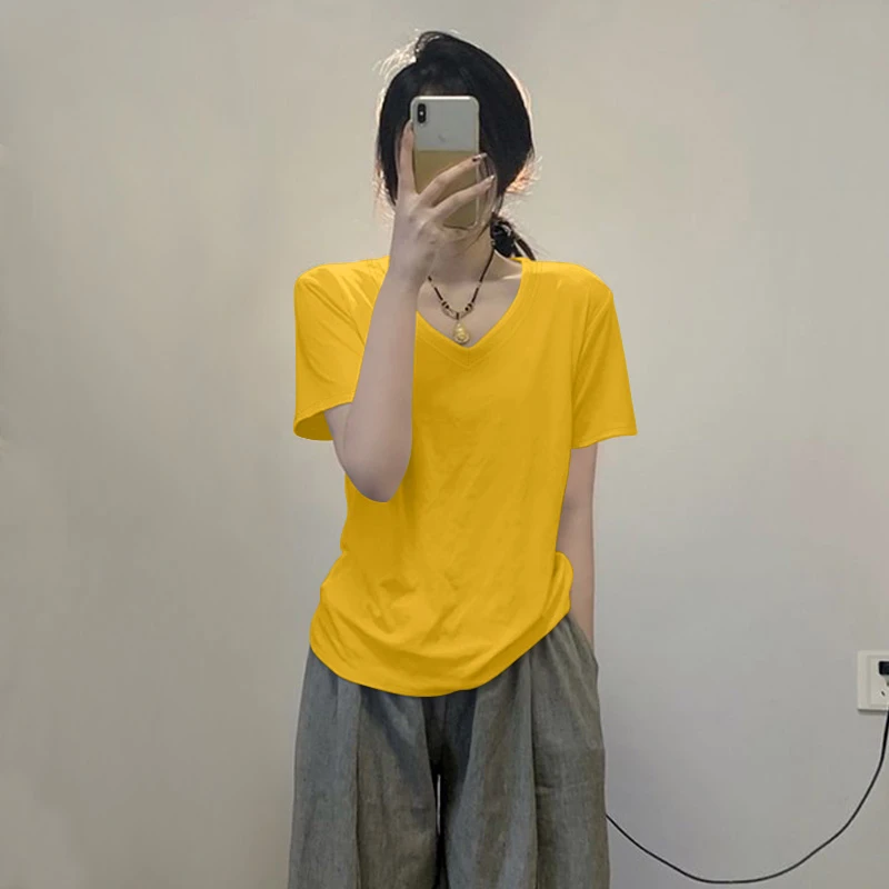 时尚女设计感新款t恤2025春夏休闲显瘦V领潮流短袖百搭简约上衣衫