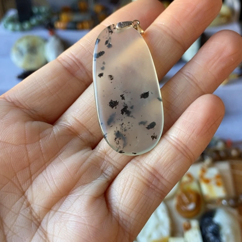 【闪购商品】蛇纹石玉吊坠未镶嵌大****片