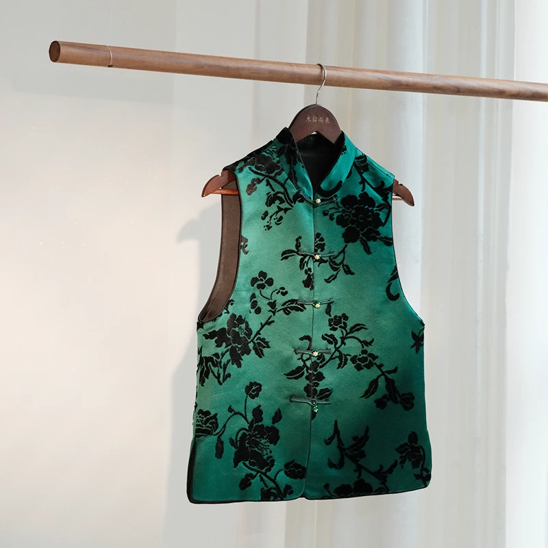 『悦枝』新中式桑蚕丝早秋时尚宽松色绿色漳绒马甲DGWQ2175