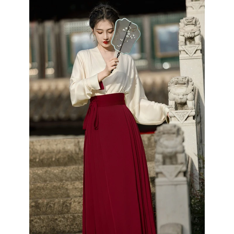 新中式改良汉服女马面裙通勤上班穿搭汉元素结婚敬酒服红色度假裙