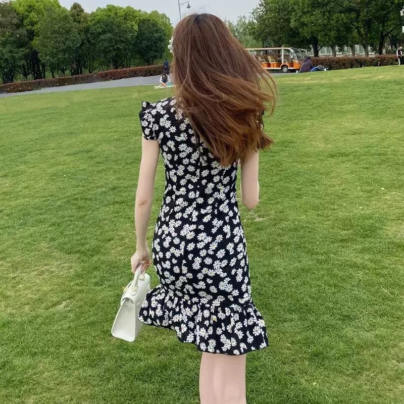 111特价！小雏菊清新文艺改良旗袍年轻少女短款小个子法式日常连衣