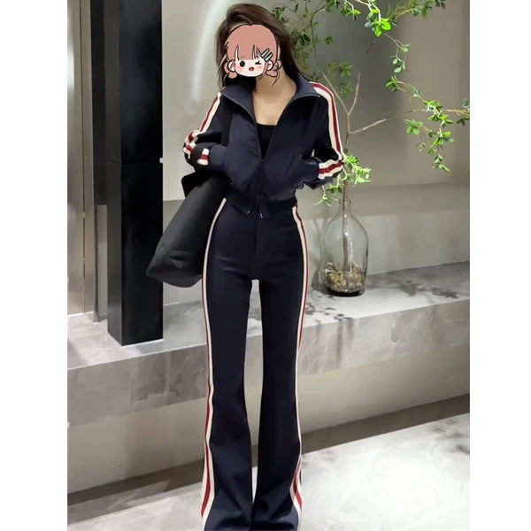 2025秋冬新款休闲运动套装时尚条纹拼接短款上衣高腰微喇裤两件套