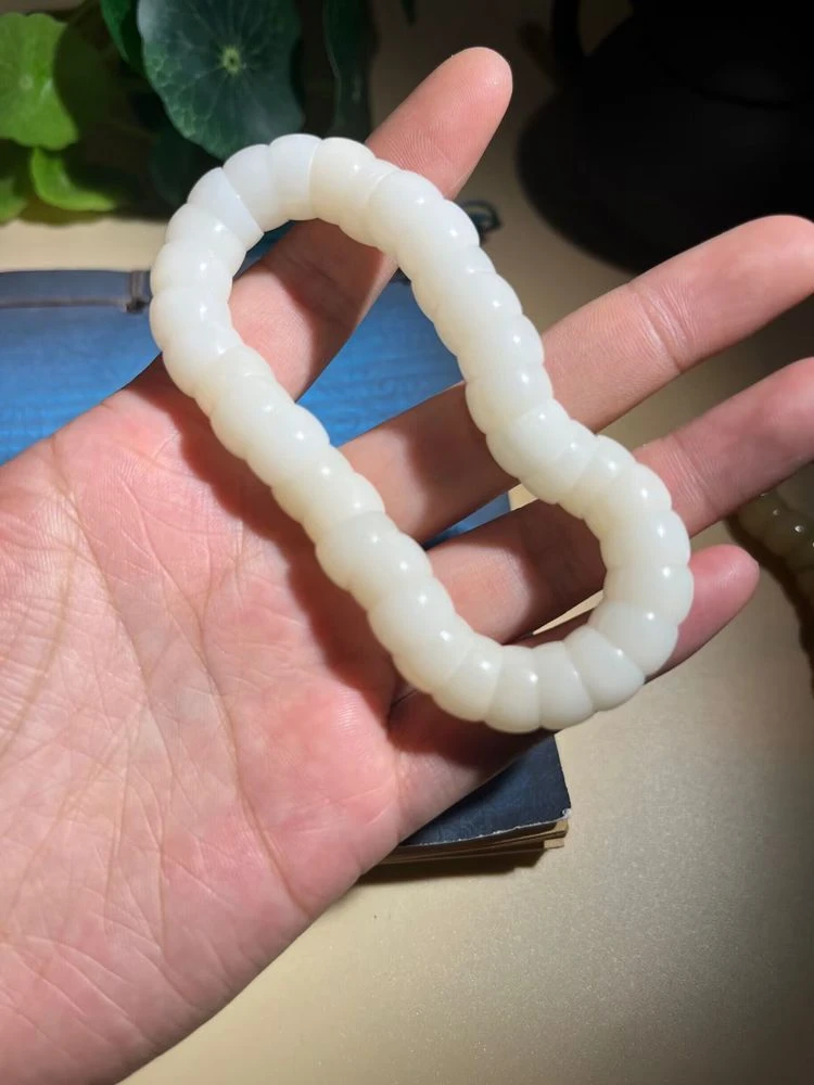奶油系白玉菩提猪大肠文玩手串女生绕指柔11mm颜色可选
