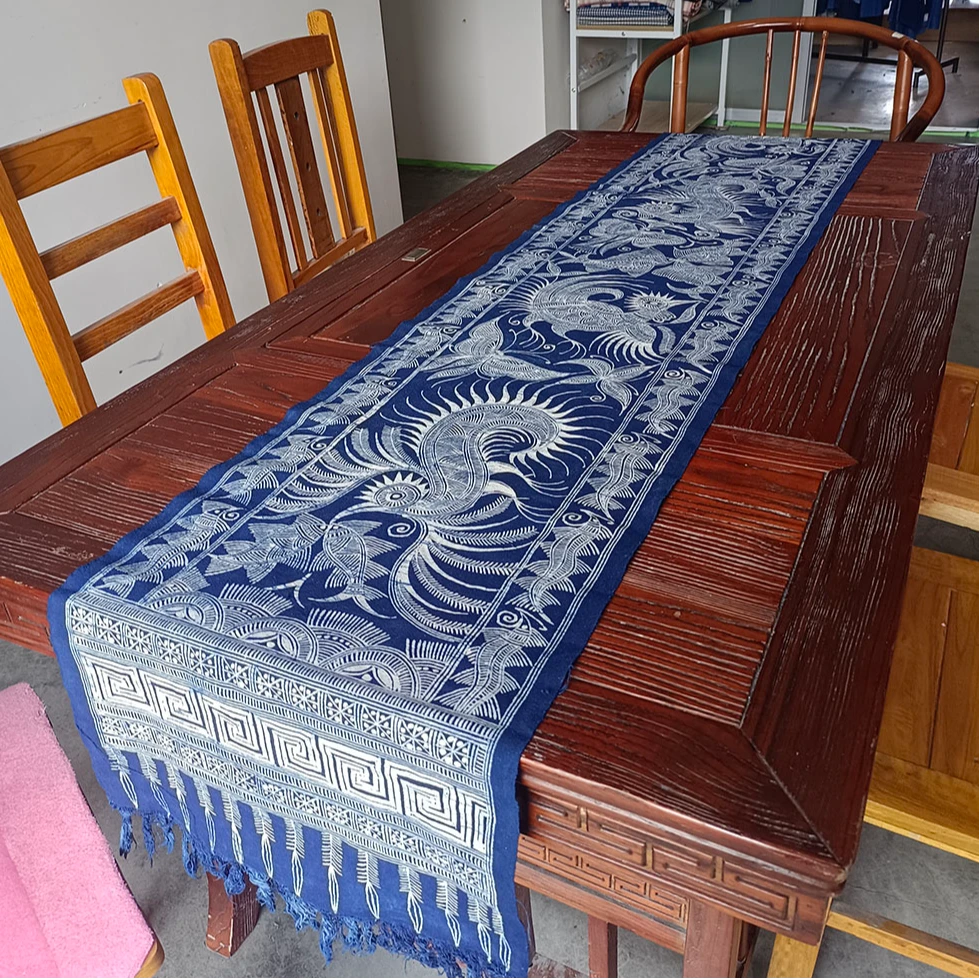 湘西蜡染门户新款手工植物染蜡染桌旗蜡染布料蜡染床尾 裁缝配料