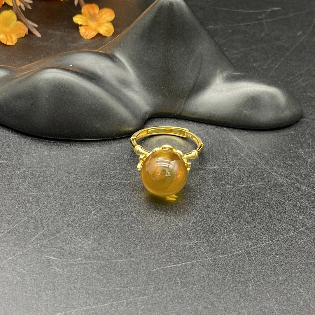 【初见珠宝】s925银镶嵌琥珀圆珠戒指21-2C21X8【尺寸约12mm】