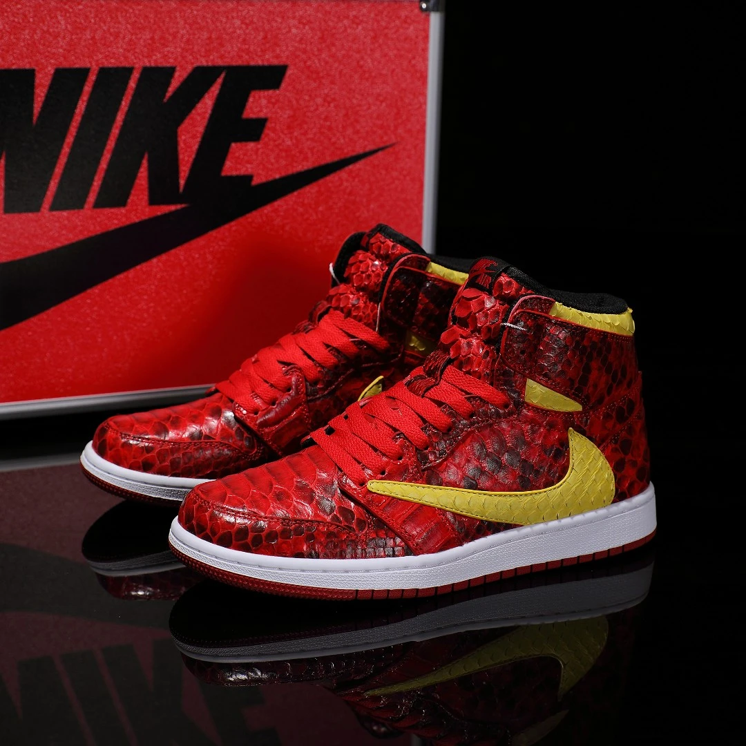 NIKE/耐克AJ Jordan1蟒蛇皮休闲情侣高帮时尚潮流潮鞋【定制球鞋】