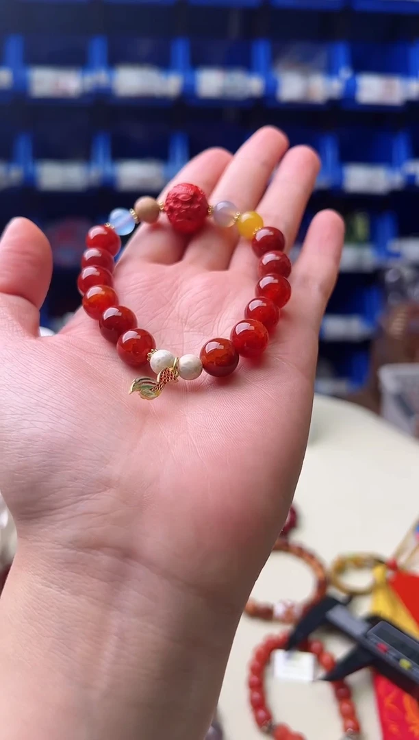 【闪购商品】玛瑙/玉髓手链未镶嵌龙鳞凤血腾龙手串多样性发一