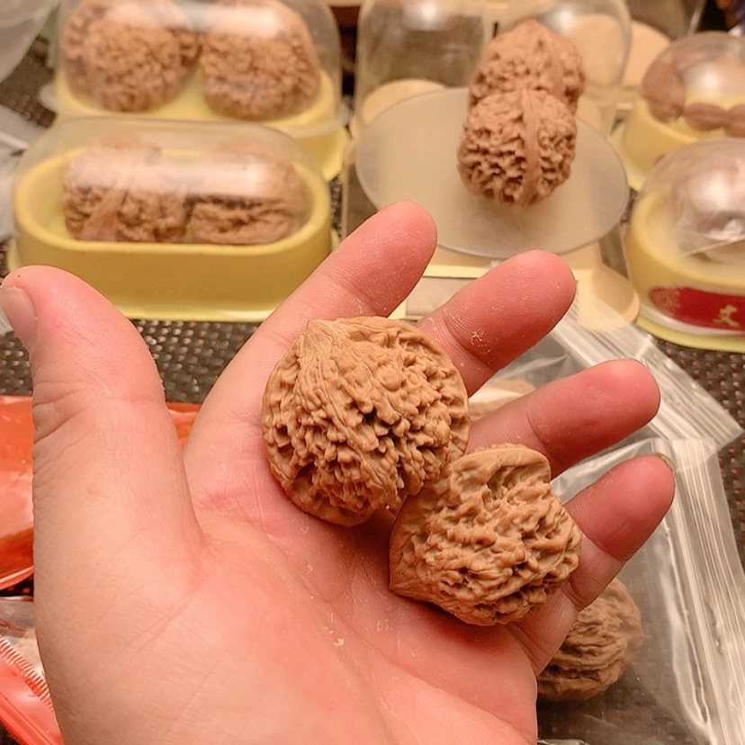 【闪购商品】文玩核桃把件帅**喽