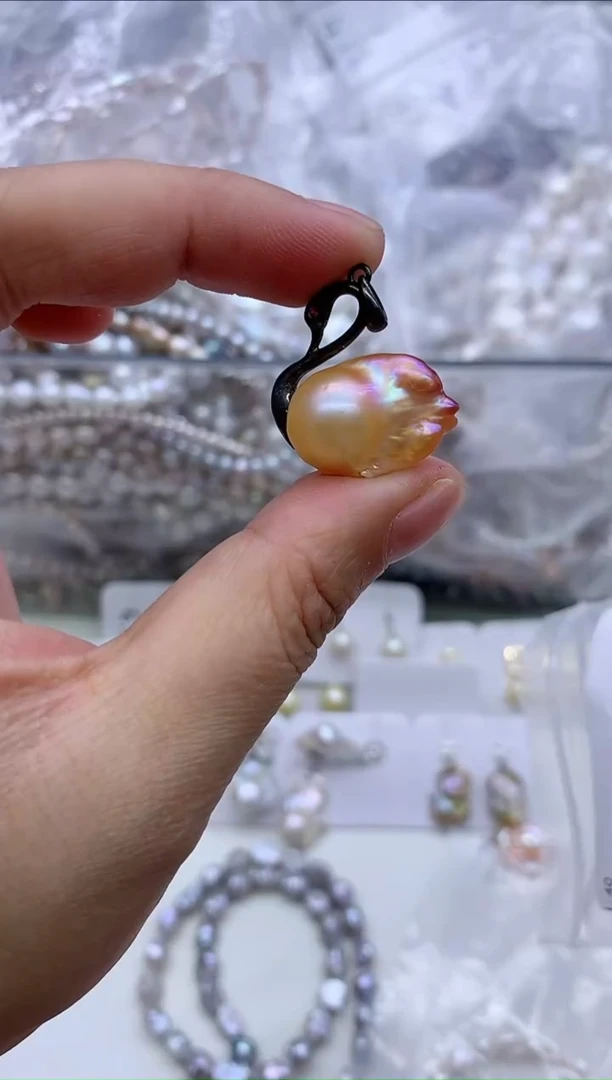 【闪购商品】淡水珍珠吊坠(不含链)银S925镶嵌淡水珍珠吊坠