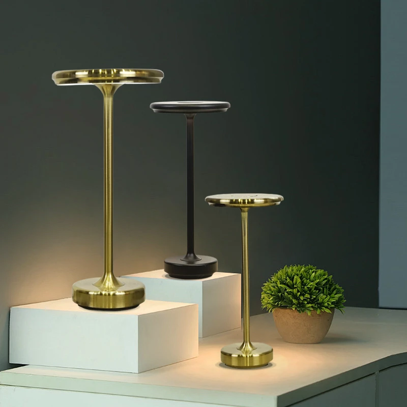 【出口版飞碟灯】北欧风格复古台灯可充电金属氛围灯卧室餐厅