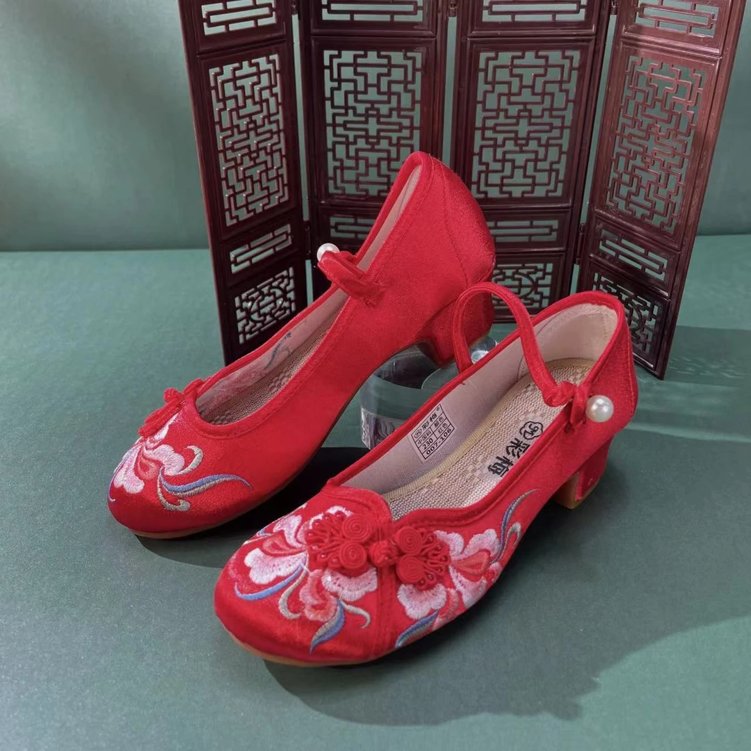 平底防滑民族风软底绣花鞋子轻便妈妈鞋散步休闲鞋DB505-132