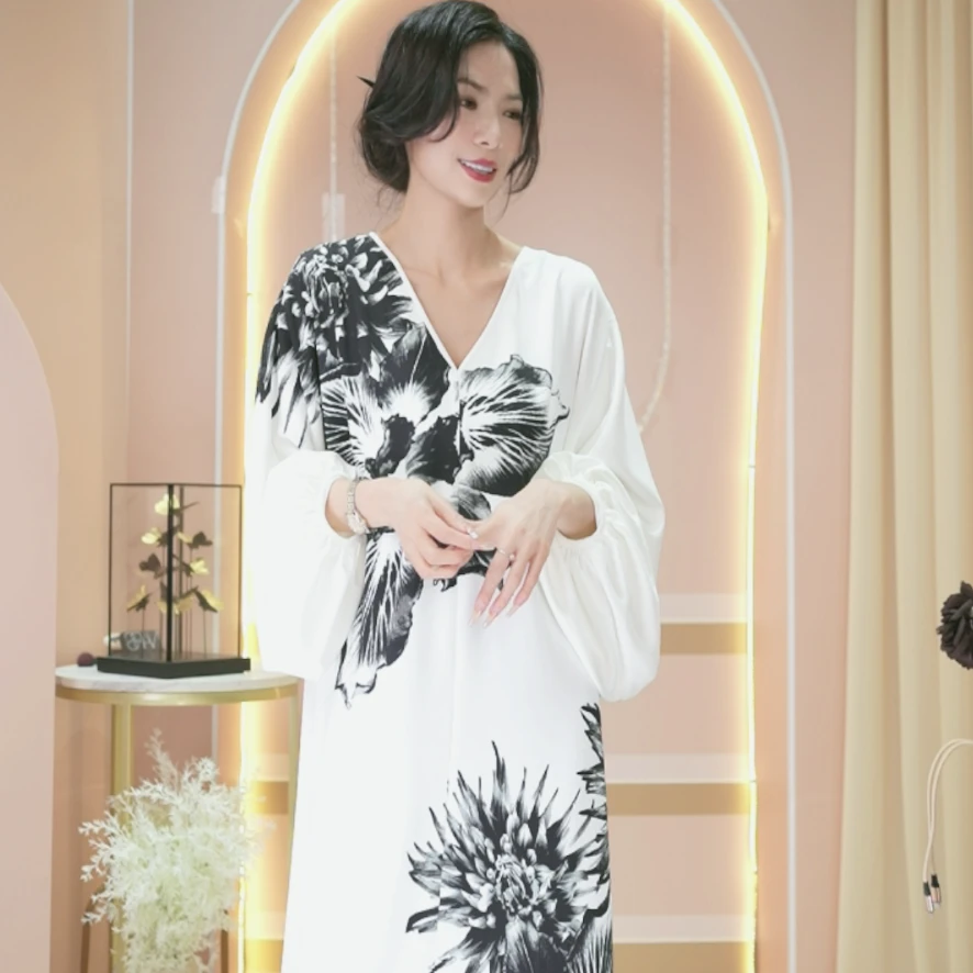 宝儿姐LEMONDISIN设计师洋气高级款秋季显瘦遮肉灯笼袖直身裙气质