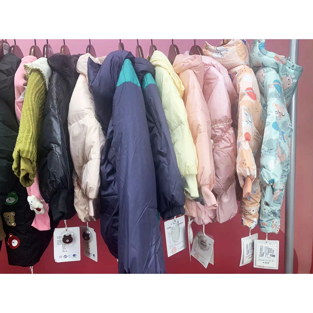 儿童童装羽绒服清仓孤品