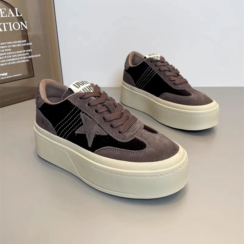 美拉德穿搭女鞋2024新款高级感绒面磨砂皮星星板鞋厚底时尚休闲鞋