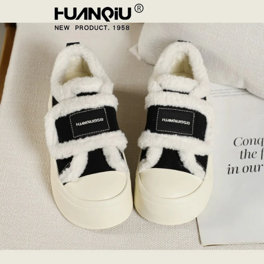 环球加绒魔术贴板鞋女黑色2025新款秋冬季百搭棉鞋保暖休闲厚底