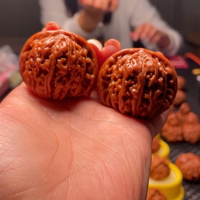 【闪购商品】桃核把件北***乐5