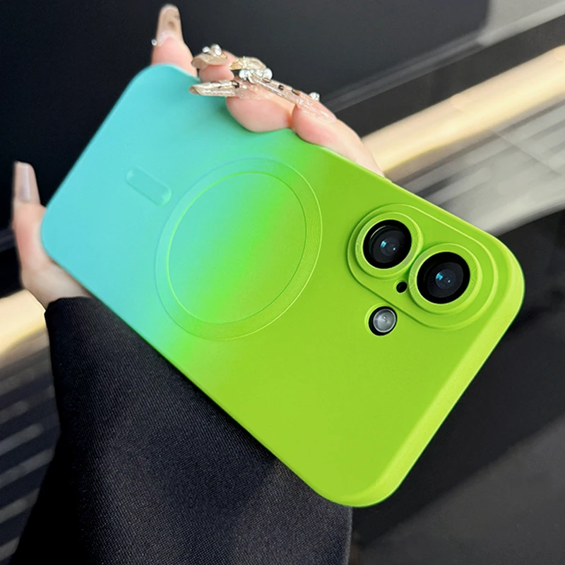 绿蓝渐变磁吸适用iPhone16苹果15promax手机壳新款自带镜头膜全包